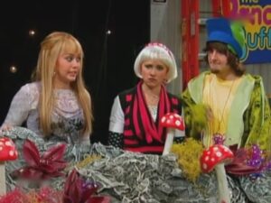 Hannah Montana - S2EP25: Hannah in the Streets with Diamonds