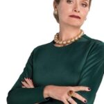 Lucila Gandolfo - Sharon