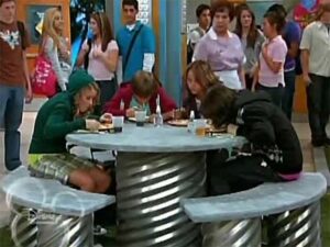 Hannah Montana - S3EP12: You Give Lunch a Bad Name