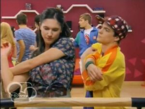 Violetta - S1EP5: A Suspicion, a Song