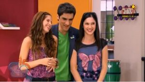 Violetta - S1EP61: Observed by Everywhere (1)