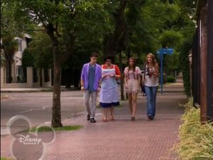 Violetta - S1EP65: The Wheel Turns