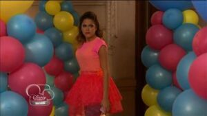 Violetta - S2EP2: New pretender