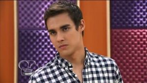 Violetta - S2EP21: Scandal