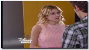 Violetta - S3EP11: Friends or more?