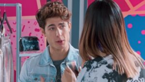 Bia - S2EP10: Separados, Pero Juntos