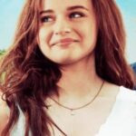Joey King - Shelly 'Elle' Evans