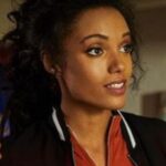 Maisie Richardson-Sellers - Chloe Winthrop
