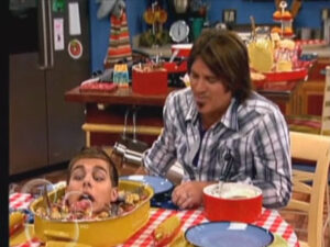 Hannah Montana - S3EP18: He Could Be the One (1)