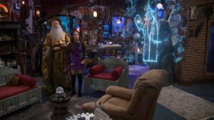 Wizards Beyond Waverly Place - S1EP6: The Legend of Creepy Follows
