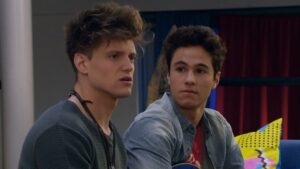 Soy Luna - S2EP32: Does Matteo Want to Go Back to Luna? On Wheels