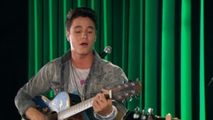 Soy Luna - S3EP16: A Revealing Video Clip, on Wheels