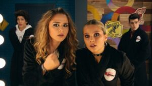 Soy Luna - S3EP30: The Red Shark Festival, on Wheels (2)